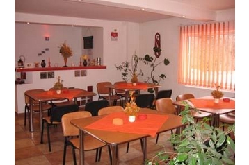 Romania Privát Moeciu, Exterior